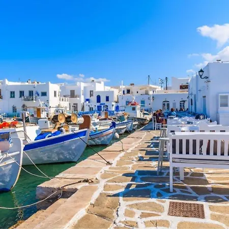 Maria - Surfers Bluewave Naousa (Paros)